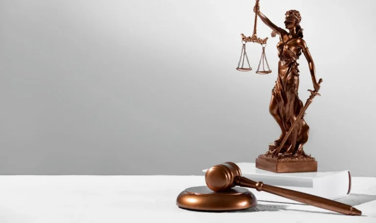 Boşanmada Maddi ve Manevi Tazminat Şartları Nelerdir?